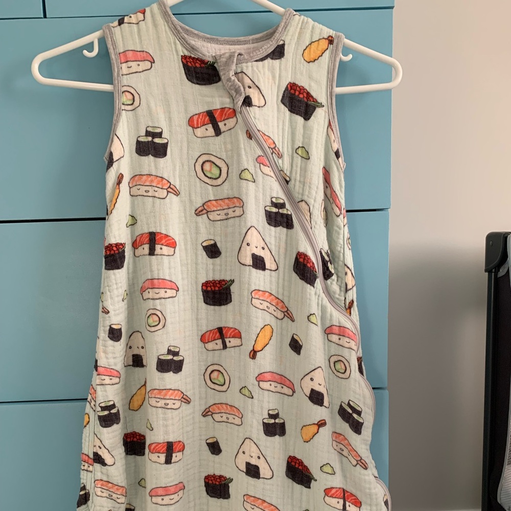 Loulou Lollipop sleep sack. Lightweight breathable muslin. TOG 1